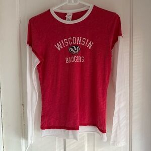 Wisconsin Badgers Red Badgers T-Shirt with white long sleeves size medium new